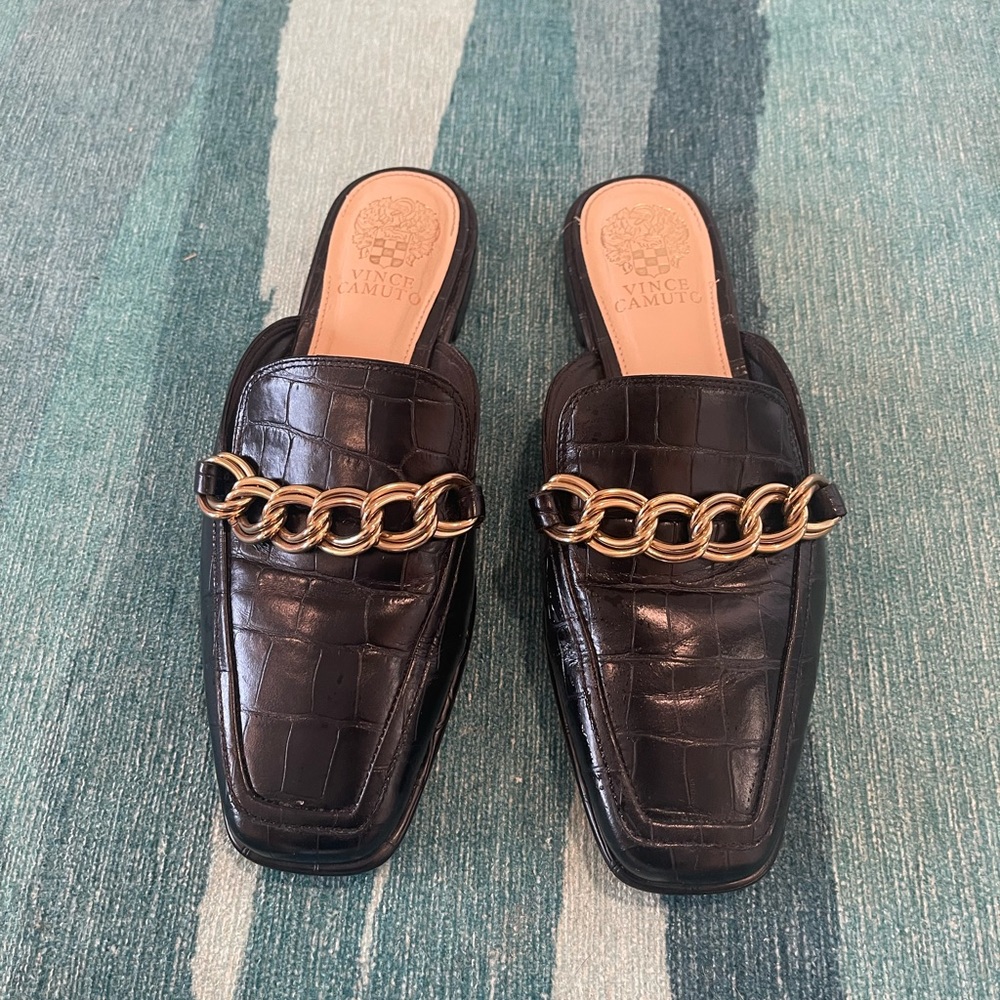 Vince Camuto Black loafers